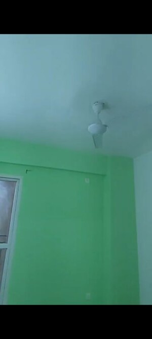 Room in 3 BHK Apartment at Conscient Habitat 102, Sector 102 – for Rent
