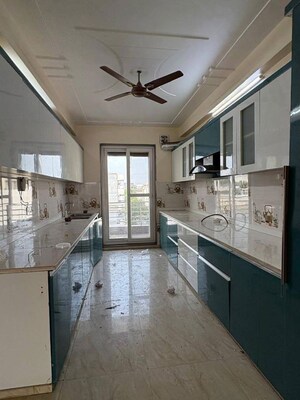 Kitchen in 3 BHK Builder Floor at Sector 46 – for Rent