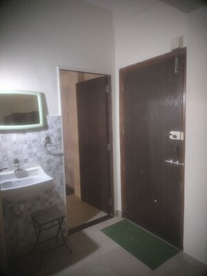 Furnished Amenities in 1 BHK Apartment at Haware Altura, Vikhroli East – for Sale