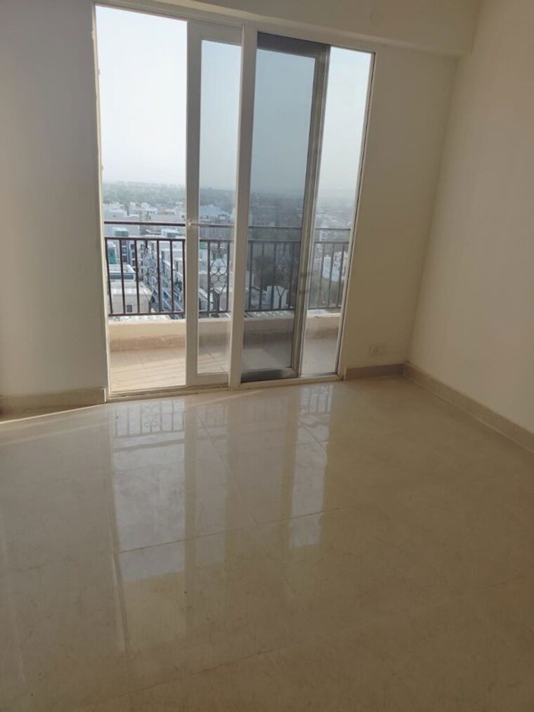 Room, signature-global-prime 2 Bedroom 834 Sq.Ft. Apartment In Sector 63a Gurgaon 10790973