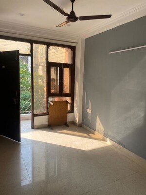 1 BHK Builder Floor For Rent in Neb Sarai