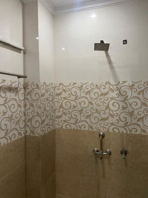 Bathroom in 1 BHK Builder Floor at Neb Sarai – for Rent