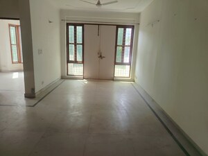Room in 3 BHK Apartment at SS The Palladians, Sector 47 – for Rent
