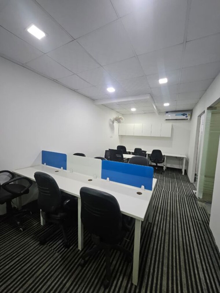 Team Area, sector 63 Commercial Office Space 750 Sq.Ft. In Sector 63 Noida 10791011