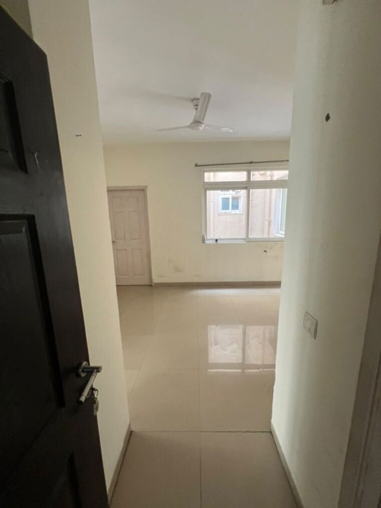 Bathroom, smart-world-orchard 2.5 Bedroom 1200 Sq.Ft. Builder Floor In Sector 61 Gurgaon 10791028