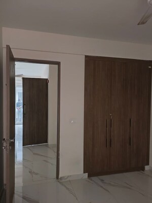 Furnished Amenities in 2.5 BHK Builder Floor at M3M Soulitude, Sector 89 – for Rent