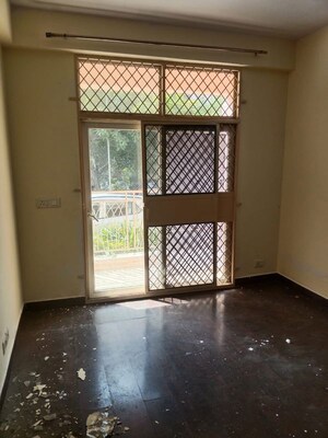 2 BHK Apartment For Rent in Mahagun My Woods, Sector 16c Greater Noida