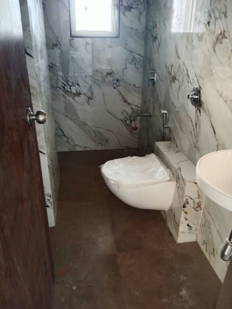 Bathroom, smaq-miraya-residency 2 Bedroom 886 Sq.Ft. Apartment In Santacruz East Mumbai 10791077