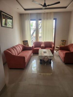 3 BHK Builder Floor For Rent in Sector 20