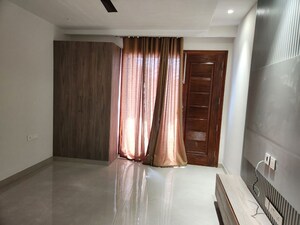 Furnished Amenities in 3 BHK Builder Floor at Sector 20 – for Rent