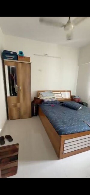 1 BHK Apartment For Rent in Omkar Signet, Malad East
