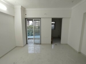 Room in 1.5 BHK Apartment at Atmiya Centria, Santacruz East – for Rent