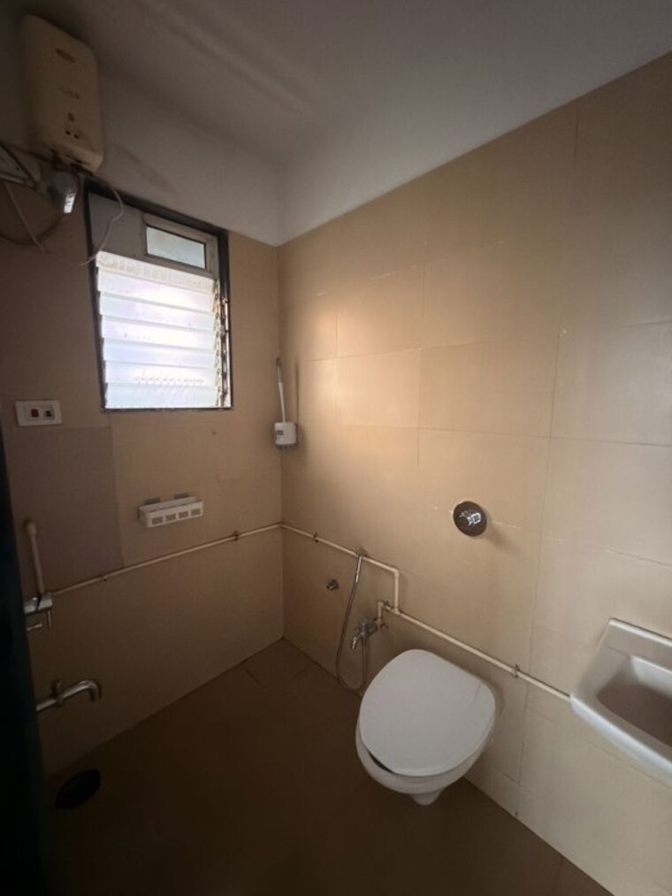 Attached Bathroom, vraj-green-valley 2 Bedroom 1050 Sq.Ft. Apartment In Kolshet Industrial Area Thane 10791091