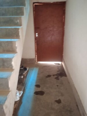 Furnished Amenities in 2 BHK Builder Floor at Lahartara – for Rent