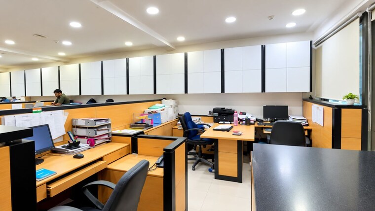 Team Area, blue-wave Commercial Office Space 4000 Sq.Ft. In Andheri West Mumbai 10791110