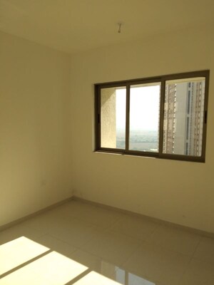 Room in 1 BHK Apartment at Lodha Splendora, Ghodbunder Road – for Rent