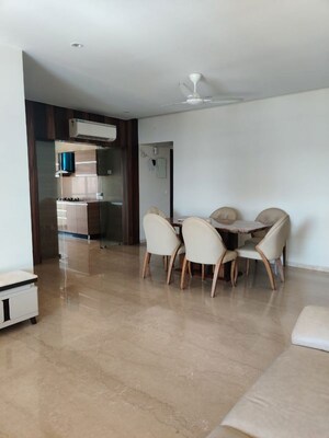 Room in 3 BHK Apartment at L Nagpal Jaswant Heights, Khar West – for Sale