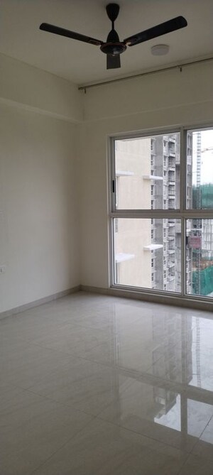 Room in 2 BHK Apartment at Lodha Bella Vita, Nibm Road – for Rent
