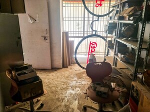 Room in  Apartment at Manhar Plot – for Sale