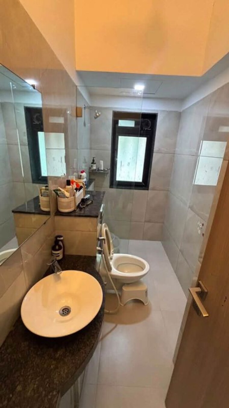 Bathroom, union-park-khar-west 1 Bedroom 500 Sq.Ft. Apartment In Khar West Mumbai 10791156