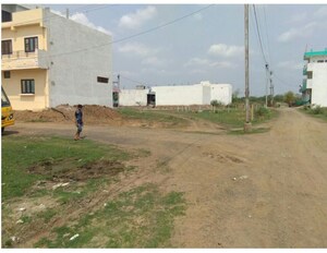  Industrial Plot – Exterior View View at Machala - for Sale