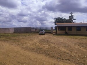 Parking in  Shop at Hindalga – for Sale