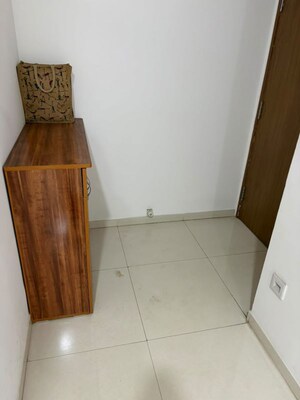 Room in 2 BHK Apartment at Godrej Elements, Hinjewadi – for Rent