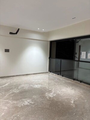 2 BHK Apartment For Sale in Santacruz West