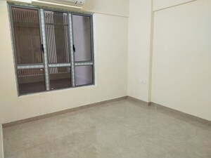 Room in 4 BHK Apartment at Alipore – for Sale