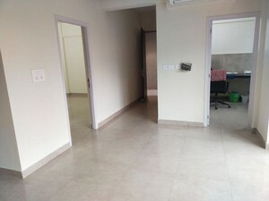 Room in 4 BHK Apartment at Alipore – for Sale