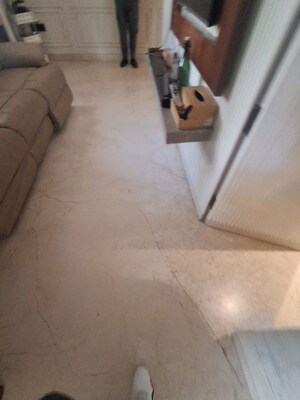 Room in 2 BHK Apartment at Ansal Sushant Estate, Sector 52 – for Rent