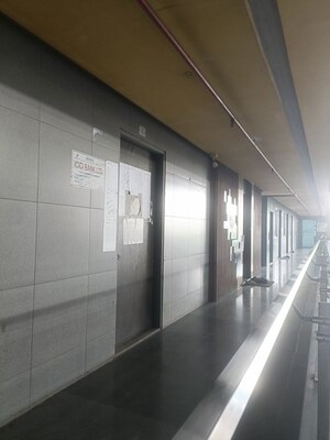 Building Lobby in  Shop at Punagam – for Sale