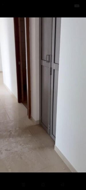 Building Lobby in 2 BHK Apartment at Kalpataru Immensa, Kolshet Road – for Sale