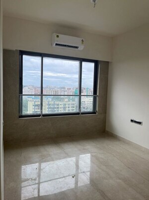 Room in 2 BHK Apartment at RSB MS H2O, Santacruz East – for Sale