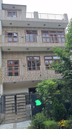 4 BHK Independent House For Sale in Sector 37 Greater Noida