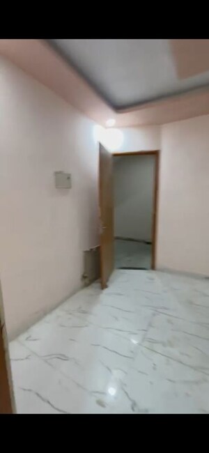 Room in 2 BHK Builder Floor at Sector 1 Greater Noida – for Rent
