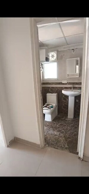 Bathroom in 2.5 BHK Apartment at Amrapali Centurian Park Phase II, Tech Zone 4 Greater Noida – for Rent