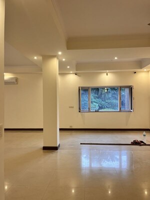 Building Lobby in 3 BHK Villa at Elan Nirvana, Sector 50 – for Rent