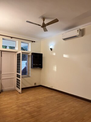 Furnished Amenities in 3 BHK Villa at Elan Nirvana, Sector 50 – for Rent