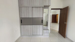 Bathroom in 2 BHK Apartment at Prestige Finsbury Park Regent, Bagaluru – for Rent