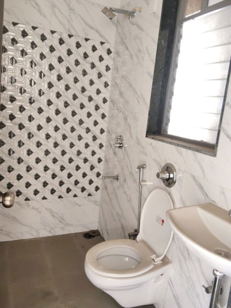Bathroom, uk-iridium 2 Bedroom 544 Sq.Ft. Apartment In Kandivali East Mumbai 10791389