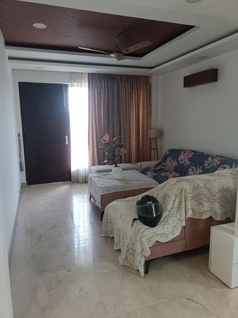 Living Room, bptp-park-elite-floors 4 Bedroom 360 Sq.Yd. Builder Floor In Sector 85 Faridabad 10791391