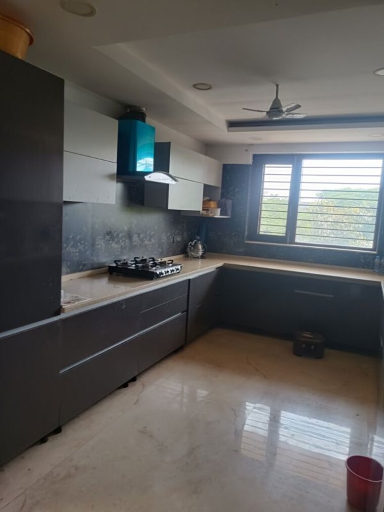 Kitchen, bptp-park-elite-floors 4 Bedroom 360 Sq.Yd. Builder Floor In Sector 85 Faridabad 10791391