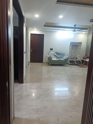 Room in 4 BHK Builder Floor at BPTP Park Elite Floors, Sector 85 – for Rent