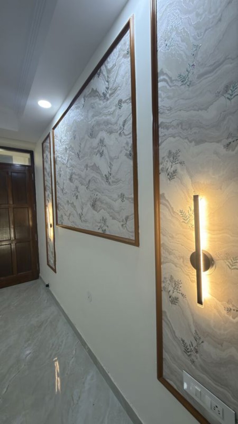 Bathroom, parklands 4 Bedroom 250 Sq.Yd. Builder Floor In Sector 85 Faridabad 10791405