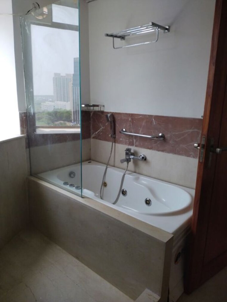 Bathroom, abw-la-lagune 4 Bedroom 3160 Sq.Ft. Apartment In Sector 54 Gurgaon 10791412