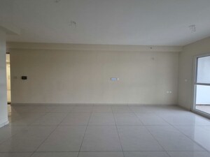 Room in 4 BHK Apartment at Sumadhura Folium, Whitefield – for Rent