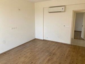 Room in 4 BHK Apartment at Experion The Heart Song, Sector 108 – for Rent