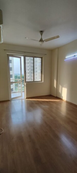Room in 4 BHK Apartment at M3M Woodshire, Sector 107 – for Rent