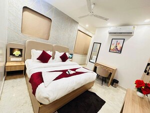 Master Bedroom in 2 BHK Independent House at Freedom Fighters Enclave – for Rent